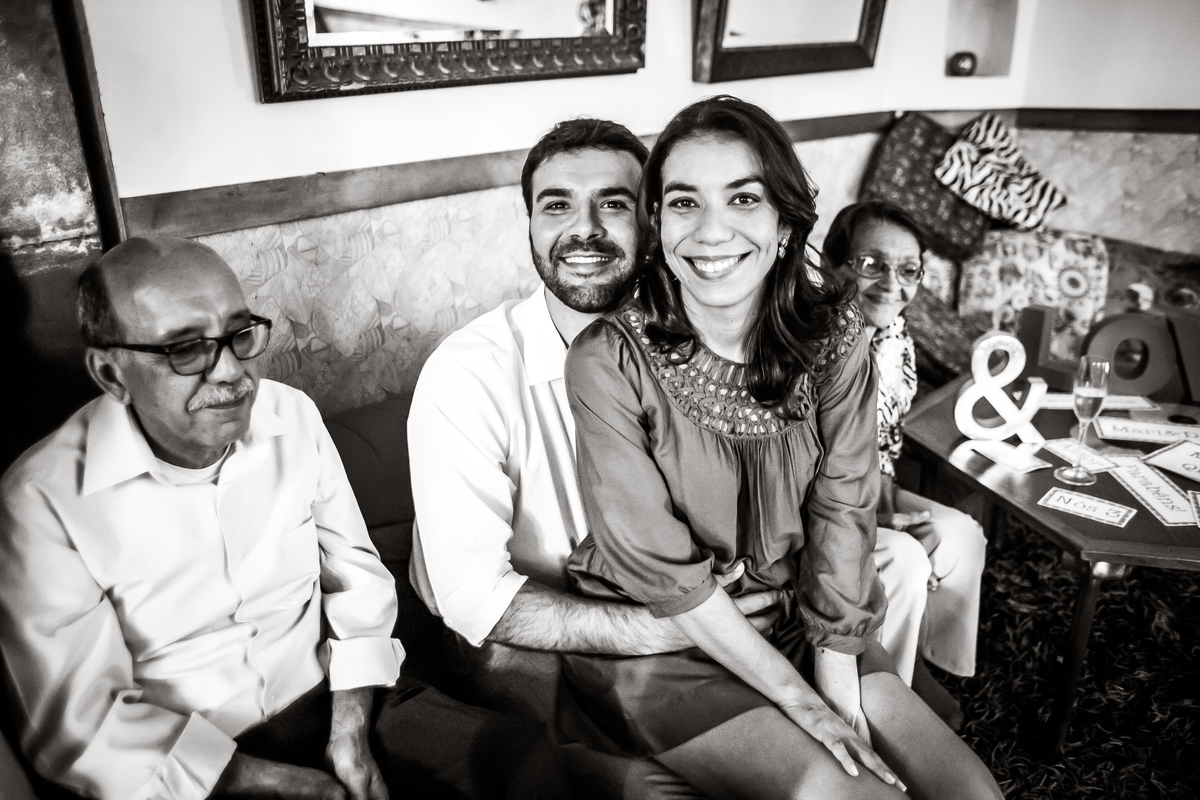 Fotografia de casamento, fotos de casamento, noiva, Fotógrafo no Porto, em Portugal. Fotógrafo de casamentos no Porto, Portugal. Fotos espontaneas, fotos naturais, fotos românticas, fotografia criativa. Casal apaixonado. Melhor fotógrafo de Portugal