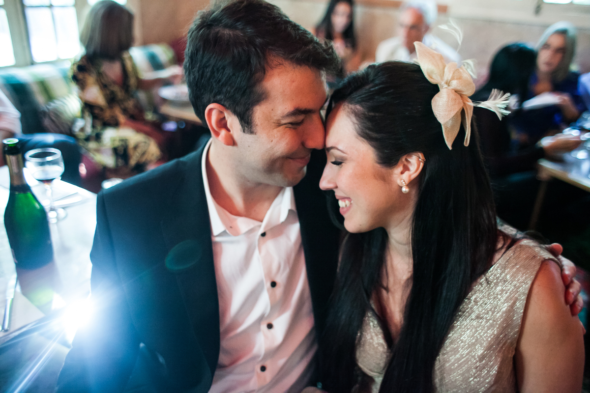 Fotografia de casamento, fotos de casamento, noiva, Fotógrafo no Porto, em Portugal. Fotógrafo de casamentos no Porto, Portugal. Fotos espontaneas, fotos naturais, fotos românticas, fotografia criativa. Casal apaixonado. Melhor fotógrafo de Portugal