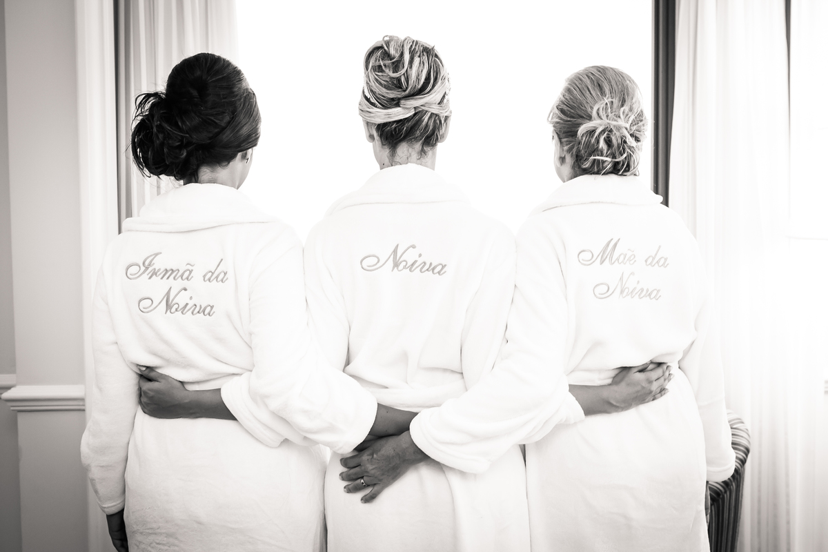 Fotografia de casamento, fotos de casamento, noiva, Fotógrafo no Porto, em Portugal. Fotógrafo de casamentos no Porto, Portugal. Fotos espontaneas, fotos naturais, fotos românticas, fotografia criativa. Casal apaixonado. Melhor fotógrafo de Portugal