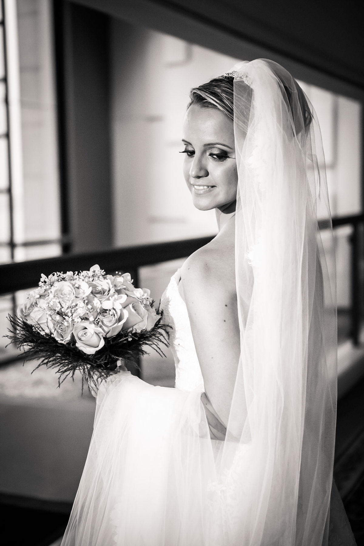 Fotografia de casamento, fotos de casamento, noiva, Fotógrafo no Porto, em Portugal. Fotógrafo de casamentos no Porto, Portugal. Fotos espontaneas, fotos naturais, fotos românticas, fotografia criativa. Casal apaixonado. Melhor fotógrafo de Portugal