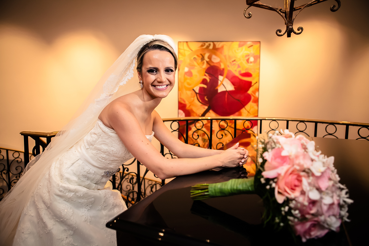 Fotografia de casamento, fotos de casamento, noiva, Fotógrafo no Porto, em Portugal. Fotógrafo de casamentos no Porto, Portugal. Fotos espontaneas, fotos naturais, fotos românticas, fotografia criativa. Casal apaixonado. Melhor fotógrafo de Portugal