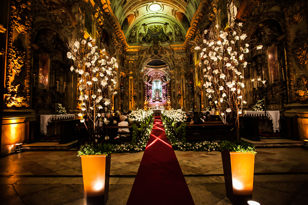 Fotografia de casamento, fotos de casamento, noiva, Fotógrafo no Porto, em Portugal. Fotógrafo de casamentos no Porto, Portugal. Fotos espontaneas, fotos naturais, fotos românticas, fotografia criativa. Casal apaixonado. Melhor fotógrafo de Portugal