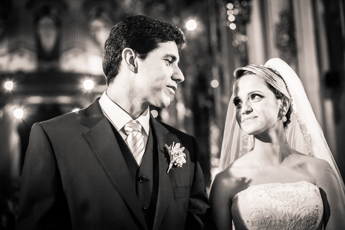 Fotografia de casamento, fotos de casamento, noiva, Fotógrafo no Porto, em Portugal. Fotógrafo de casamentos no Porto, Portugal. Fotos espontaneas, fotos naturais, fotos românticas, fotografia criativa. Casal apaixonado. Melhor fotógrafo de Portugal