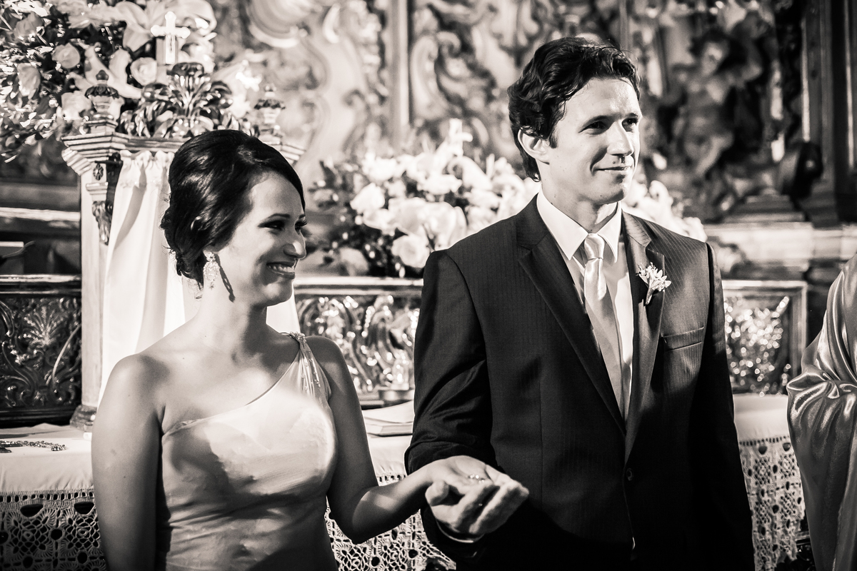 Fotografia de casamento, fotos de casamento, noiva, Fotógrafo no Porto, em Portugal. Fotógrafo de casamentos no Porto, Portugal. Fotos espontaneas, fotos naturais, fotos românticas, fotografia criativa. Casal apaixonado. Melhor fotógrafo de Portugal