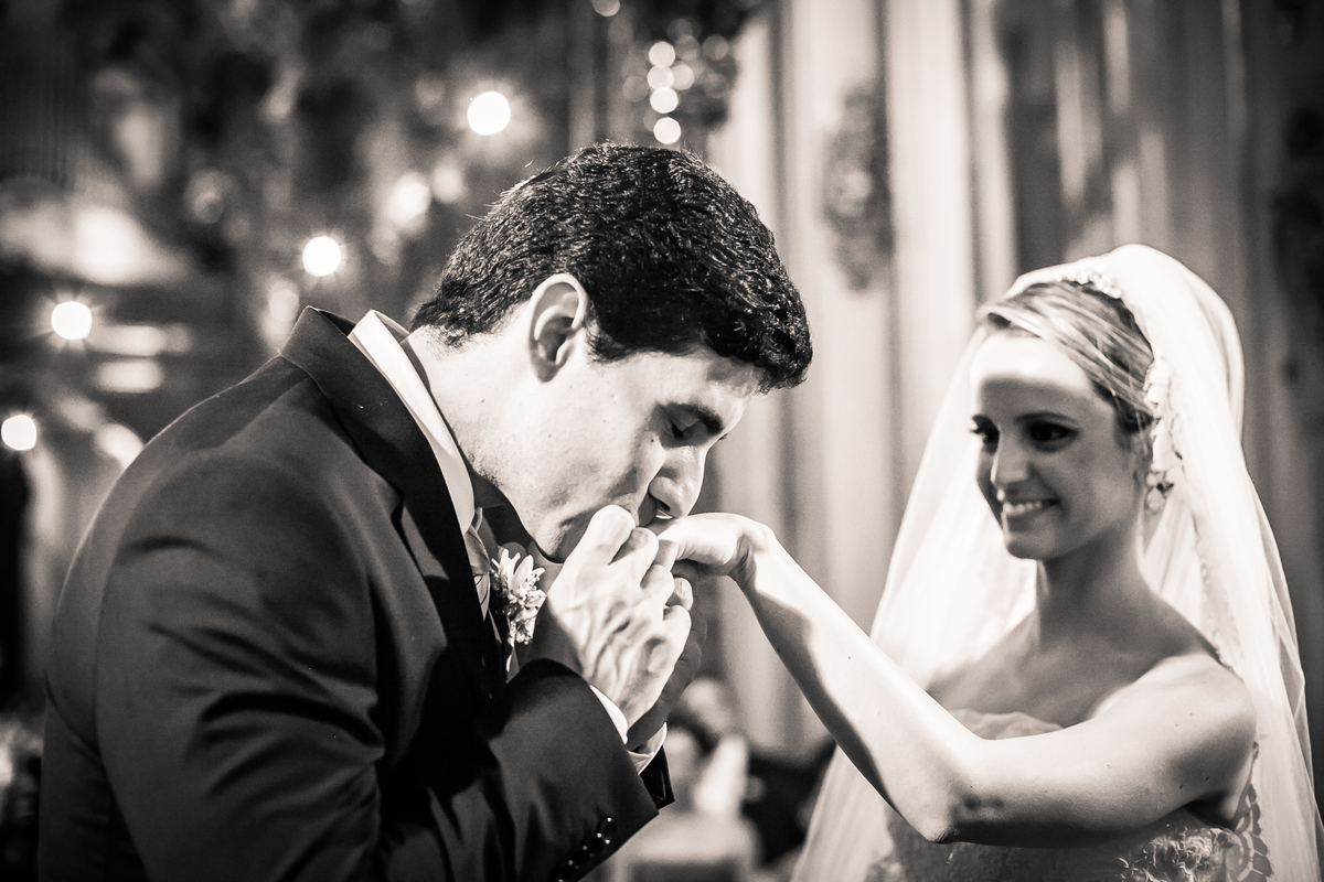Fotografia de casamento, fotos de casamento, noiva, Fotógrafo no Porto, em Portugal. Fotógrafo de casamentos no Porto, Portugal. Fotos espontaneas, fotos naturais, fotos românticas, fotografia criativa. Casal apaixonado. Melhor fotógrafo de Portugal