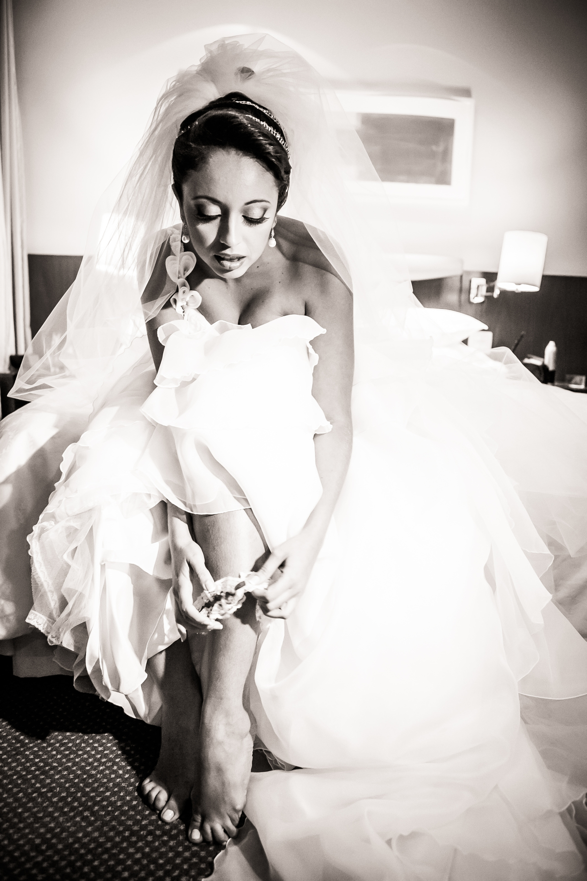 Fotografia de casamento, fotos de casamento, noiva, Fotógrafo no Porto, em Portugal. Fotógrafo de casamentos no Porto, Portugal. Fotos espontaneas, fotos naturais, fotos românticas, fotografia criativa. Casal apaixonado. Melhor fotógrafo de Portugal