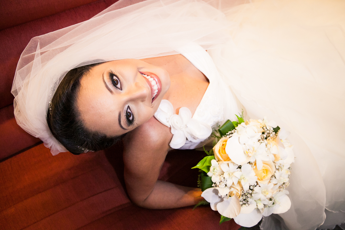 Fotografia de casamento, fotos de casamento, noiva, Fotógrafo no Porto, em Portugal. Fotógrafo de casamentos no Porto, Portugal. Fotos espontaneas, fotos naturais, fotos românticas, fotografia criativa. Casal apaixonado. Melhor fotógrafo de Portugal