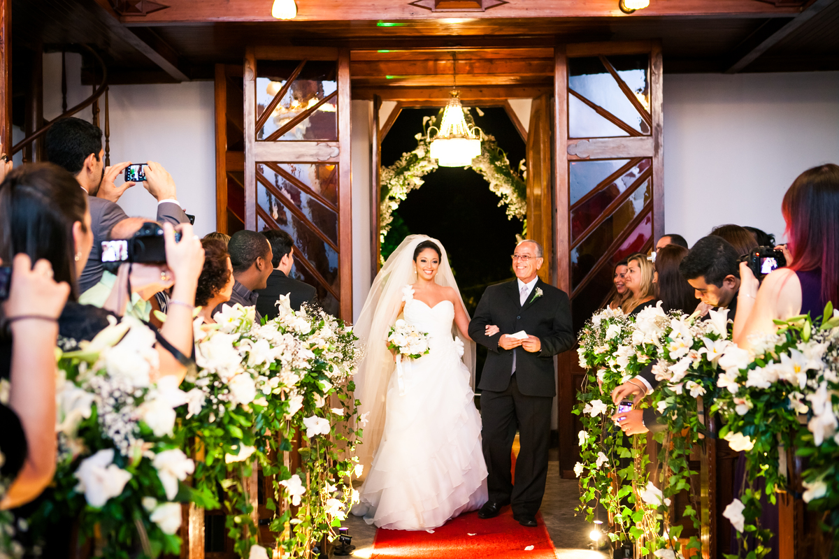 Fotografia de casamento, fotos de casamento, noiva, Fotógrafo no Porto, em Portugal. Fotógrafo de casamentos no Porto, Portugal. Fotos espontaneas, fotos naturais, fotos românticas, fotografia criativa. Casal apaixonado. Melhor fotógrafo de Portugal
