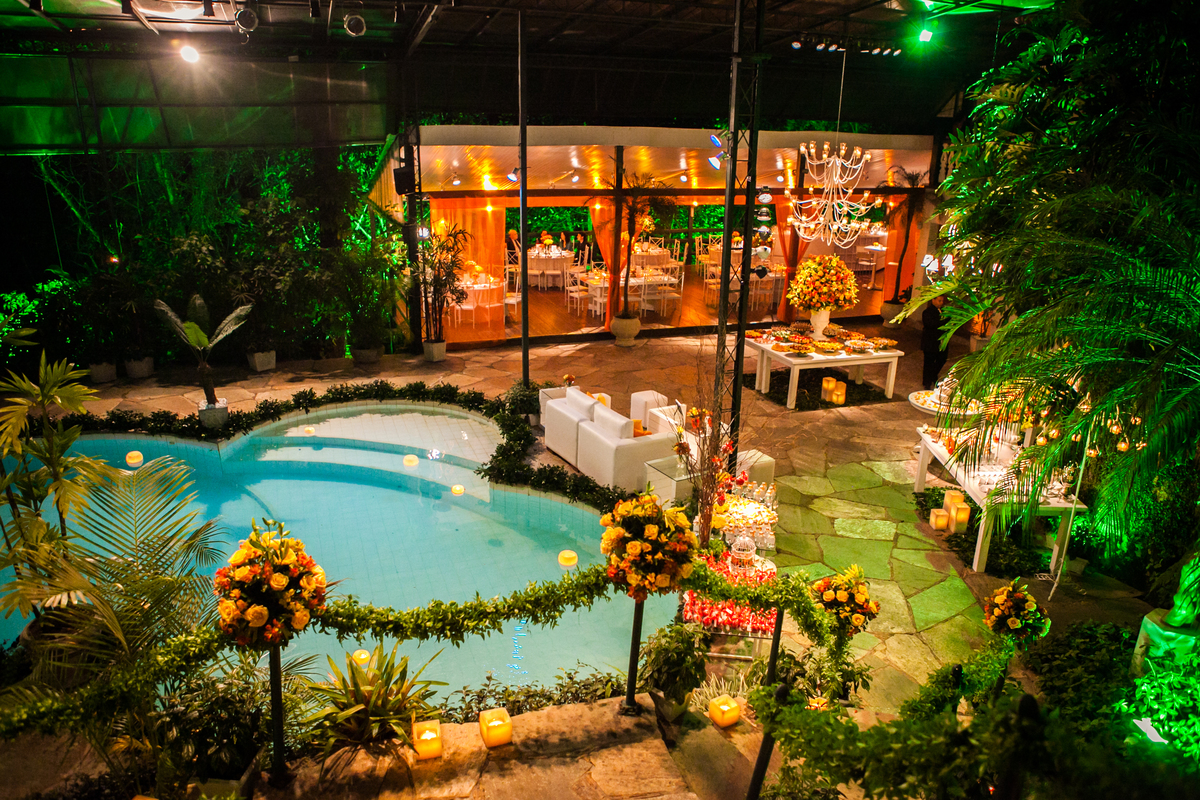 Fotografia de casamento, fotos de casamento, noiva, Fotógrafo no Porto, em Portugal. Fotógrafo de casamentos no Porto, Portugal. Fotos espontaneas, fotos naturais, fotos românticas, fotografia criativa. Casal apaixonado. Melhor fotógrafo de Portugal