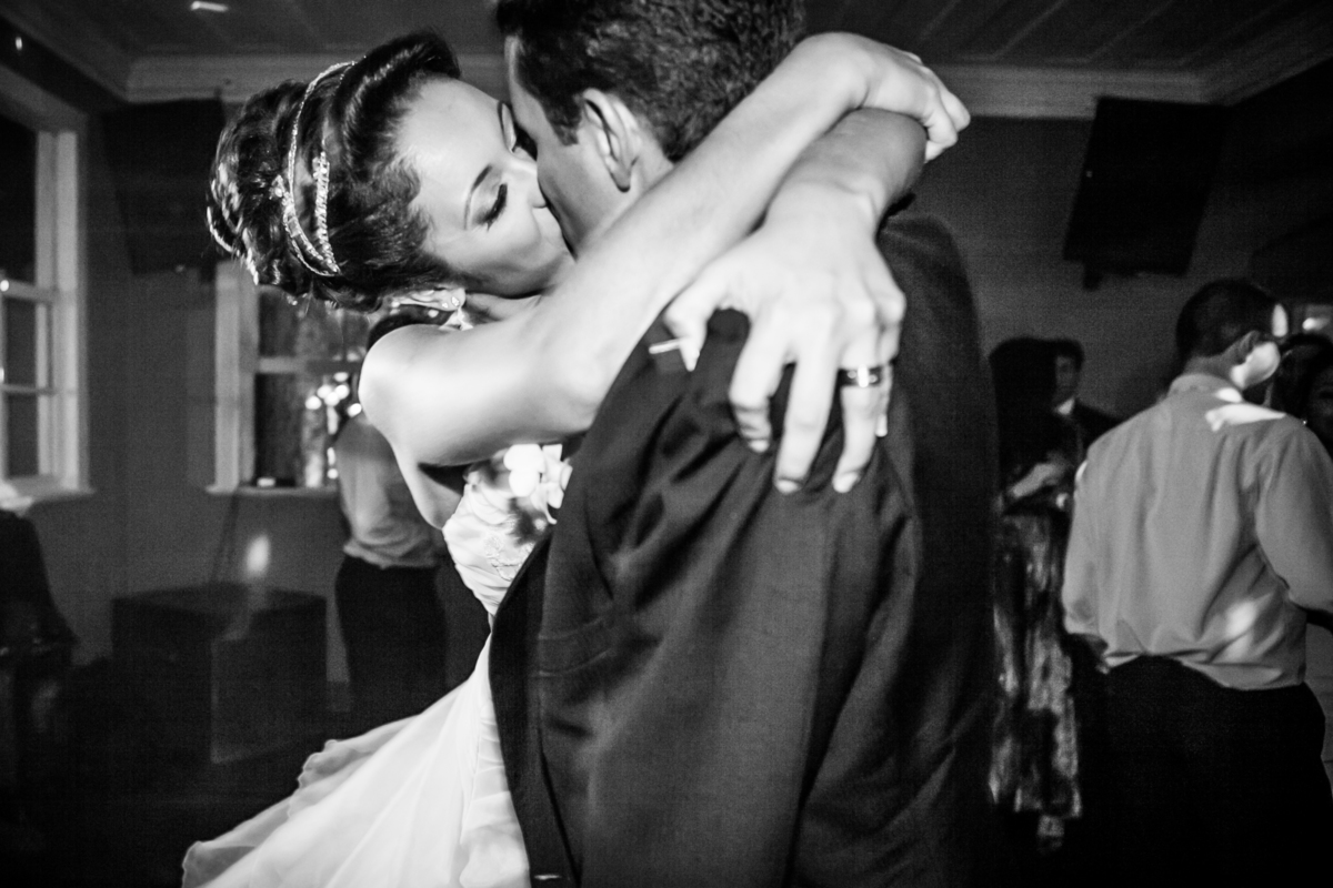 Fotografia de casamento, fotos de casamento, noiva, Fotógrafo no Porto, em Portugal. Fotógrafo de casamentos no Porto, Portugal. Fotos espontaneas, fotos naturais, fotos românticas, fotografia criativa. Casal apaixonado. Melhor fotógrafo de Portugal