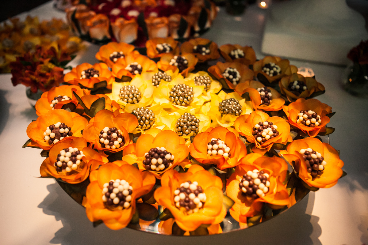 Fotografia de casamento, fotos de casamento, noiva, Fotógrafo no Porto, em Portugal. Fotógrafo de casamentos no Porto, Portugal. Fotos espontaneas, fotos naturais, fotos românticas, fotografia criativa. Casal apaixonado. Melhor fotógrafo de Portugal