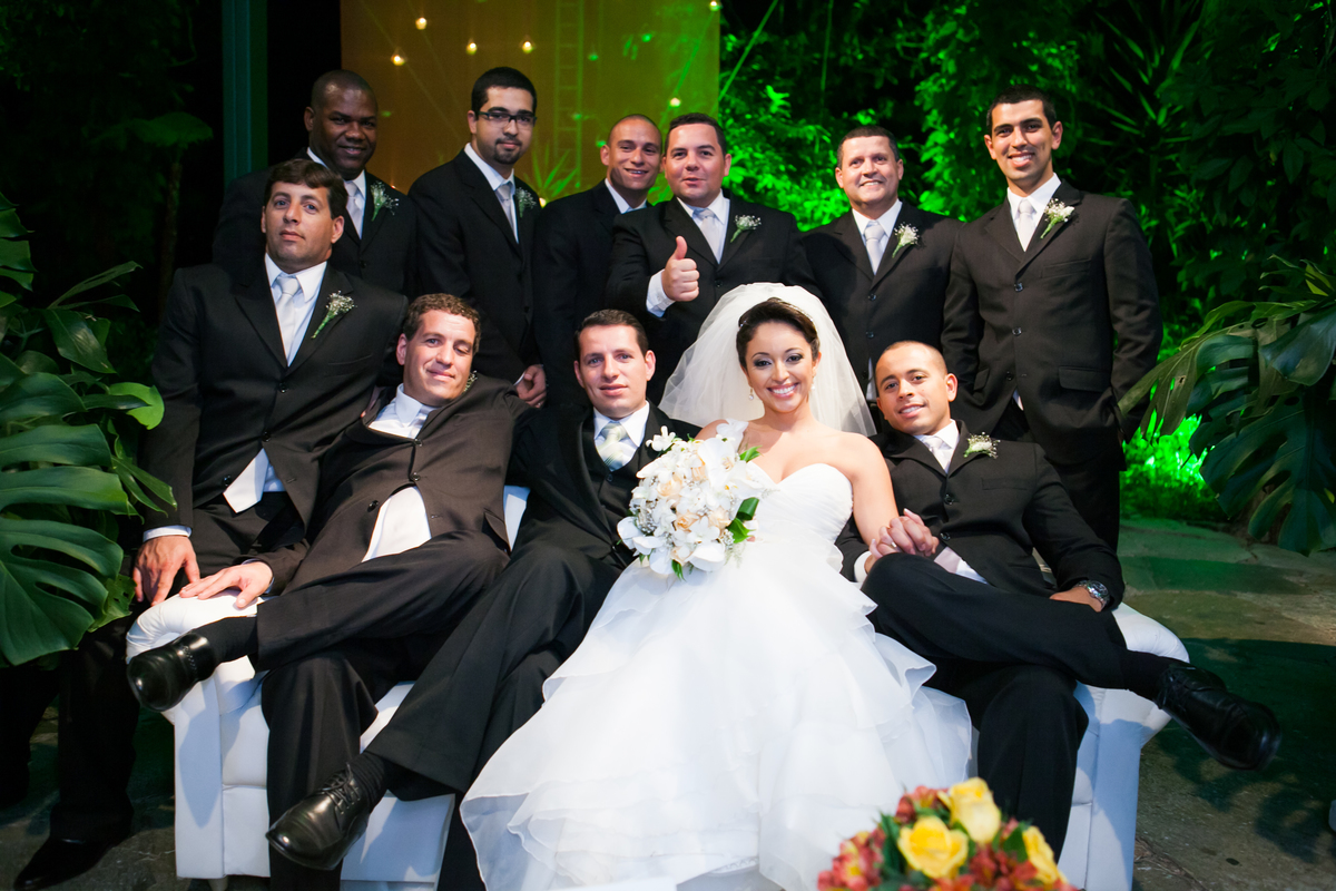 Fotografia de casamento, fotos de casamento, noiva, Fotógrafo no Porto, em Portugal. Fotógrafo de casamentos no Porto, Portugal. Fotos espontaneas, fotos naturais, fotos românticas, fotografia criativa. Casal apaixonado. Melhor fotógrafo de Portugal