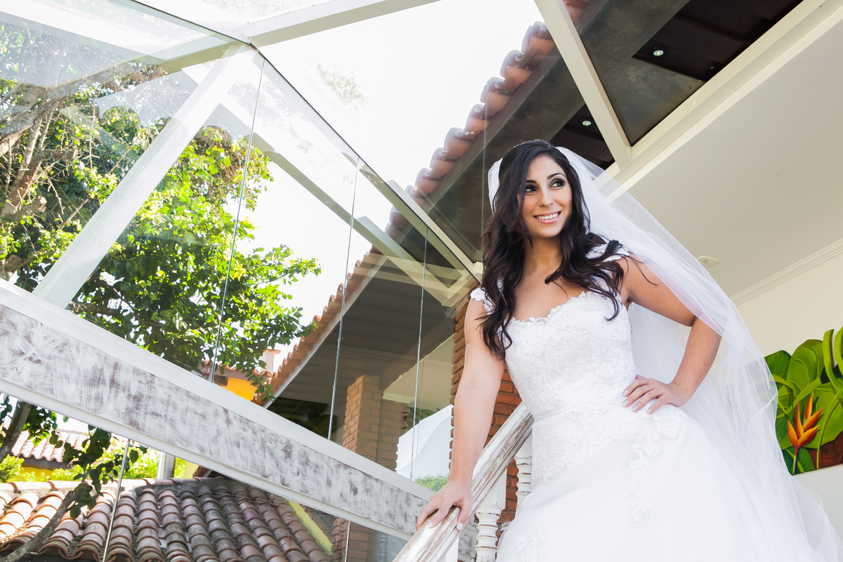 Fotografia de casamento, fotos de casamento, noiva, Fotógrafo no Porto, em Portugal. Fotógrafo de casamentos no Porto, Portugal. Fotos espontaneas, fotos naturais, fotos românticas, fotografia criativa. Casal apaixonado. Melhor fotógrafo de Portugal