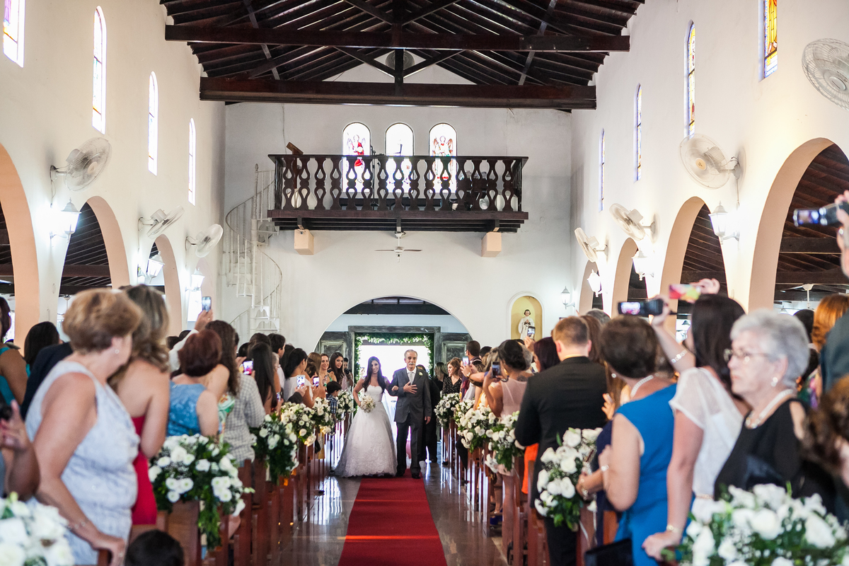 Fotografia de casamento, fotos de casamento, noiva, Fotógrafo no Porto, em Portugal. Fotógrafo de casamentos no Porto, Portugal. Fotos espontaneas, fotos naturais, fotos românticas, fotografia criativa. Casal apaixonado. Melhor fotógrafo de Portugal