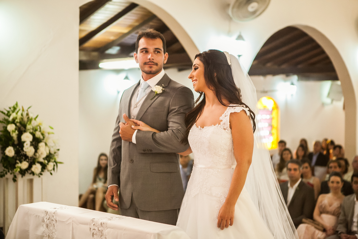 Fotografia de casamento, fotos de casamento, noiva, Fotógrafo no Porto, em Portugal. Fotógrafo de casamentos no Porto, Portugal. Fotos espontaneas, fotos naturais, fotos românticas, fotografia criativa. Casal apaixonado. Melhor fotógrafo de Portugal