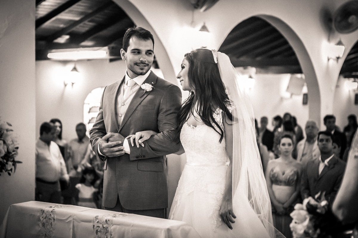 Fotografia de casamento, fotos de casamento, noiva, Fotógrafo no Porto, em Portugal. Fotógrafo de casamentos no Porto, Portugal. Fotos espontaneas, fotos naturais, fotos românticas, fotografia criativa. Casal apaixonado. Melhor fotógrafo de Portugal