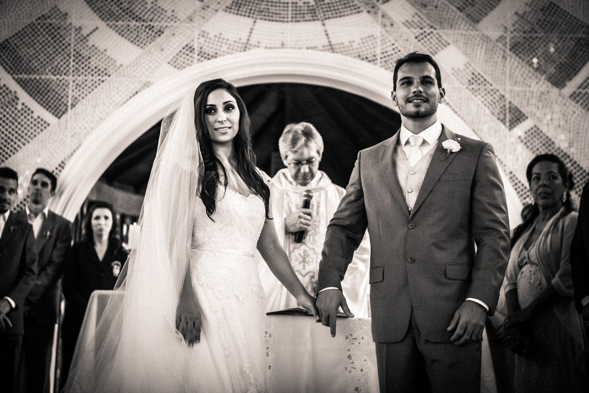 Fotografia de casamento, fotos de casamento, noiva, Fotógrafo no Porto, em Portugal. Fotógrafo de casamentos no Porto, Portugal. Fotos espontaneas, fotos naturais, fotos românticas, fotografia criativa. Casal apaixonado. Melhor fotógrafo de Portugal