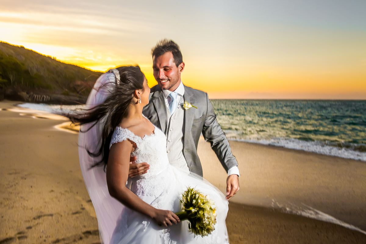 Fotografia de casamento, fotos de casamento, noiva, Fotógrafo no Porto, em Portugal. Fotógrafo de casamentos no Porto, Portugal. Fotos espontaneas, fotos naturais, fotos românticas, fotografia criativa. Casal apaixonado. Melhor fotógrafo de Portugal