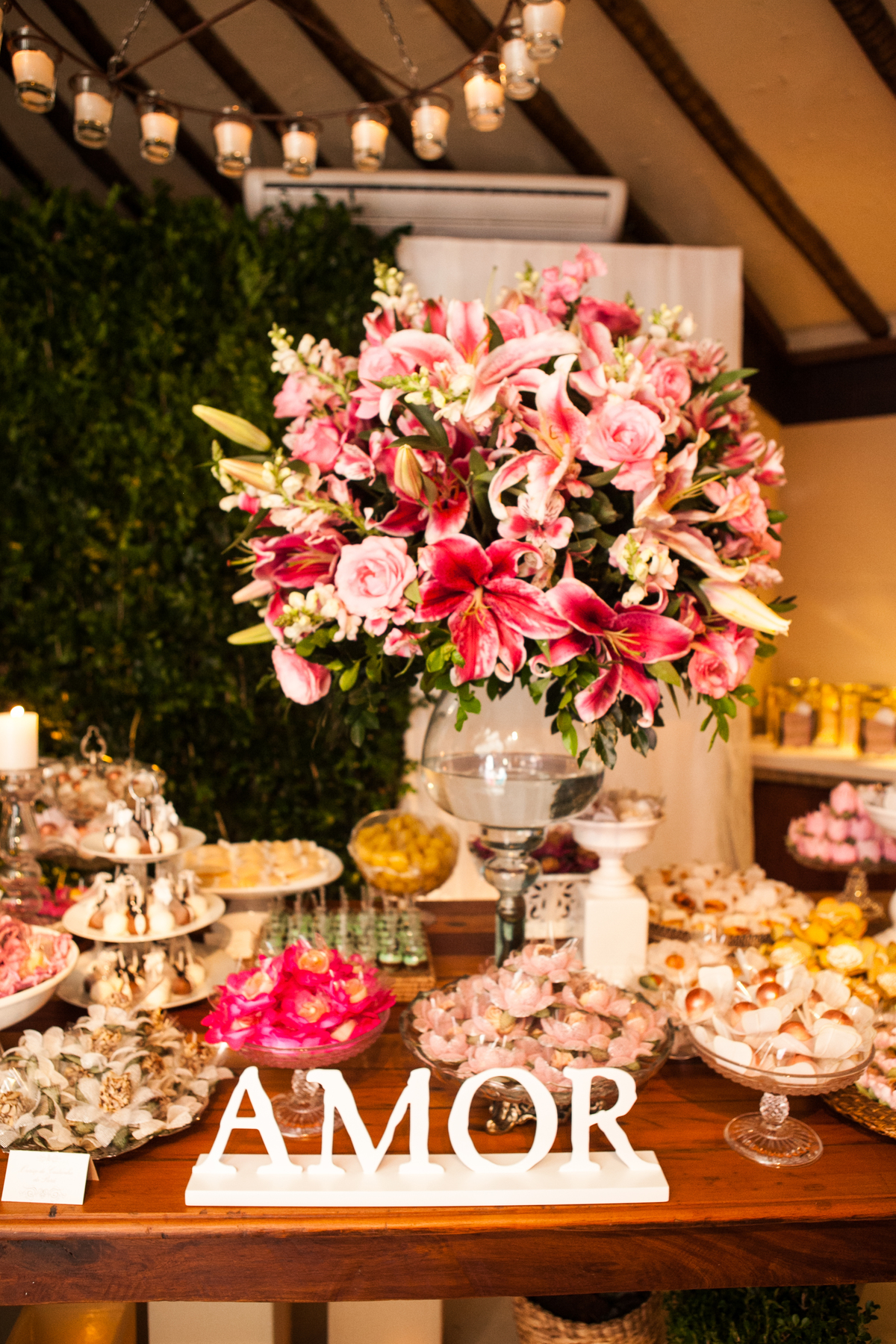 Fotografia de casamento, fotos de casamento, noiva, Fotógrafo no Porto, em Portugal. Fotógrafo de casamentos no Porto, Portugal. Fotos espontaneas, fotos naturais, fotos românticas, fotografia criativa. Casal apaixonado. Melhor fotógrafo de Portugal