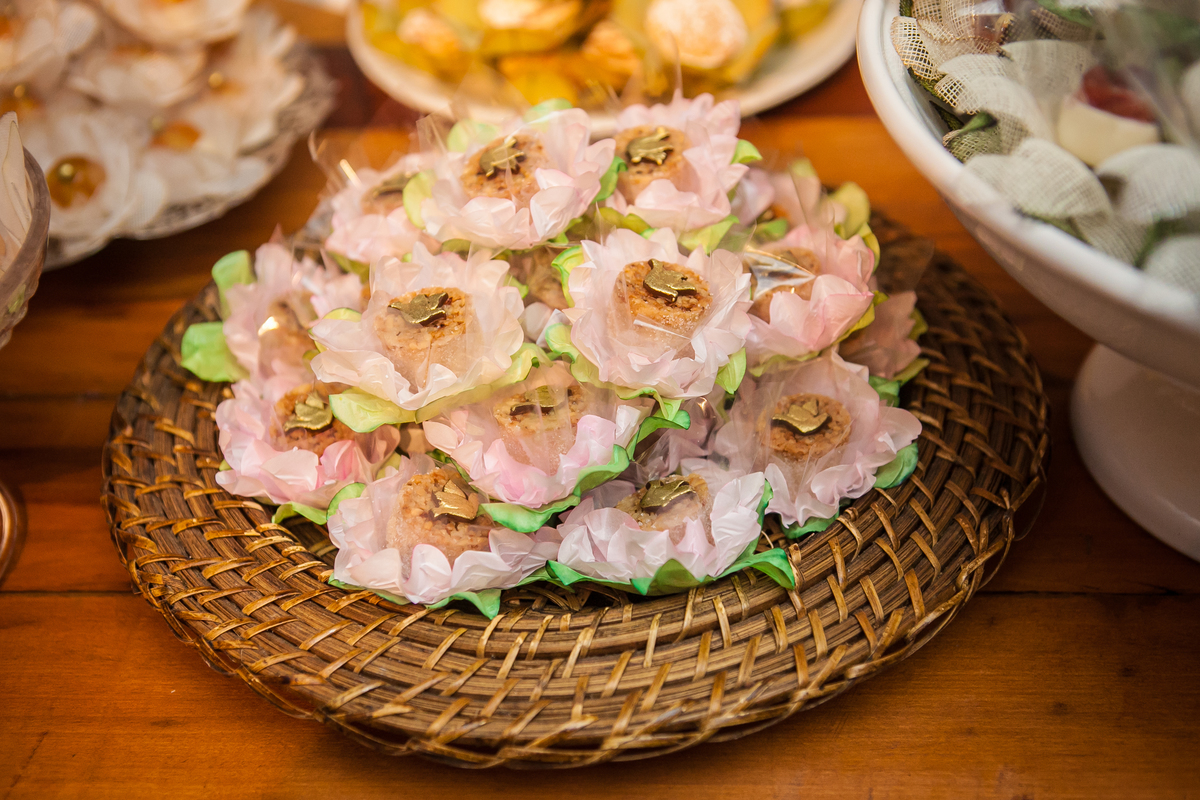 Fotografia de casamento, fotos de casamento, noiva, Fotógrafo no Porto, em Portugal. Fotógrafo de casamentos no Porto, Portugal. Fotos espontaneas, fotos naturais, fotos românticas, fotografia criativa. Casal apaixonado. Melhor fotógrafo de Portugal