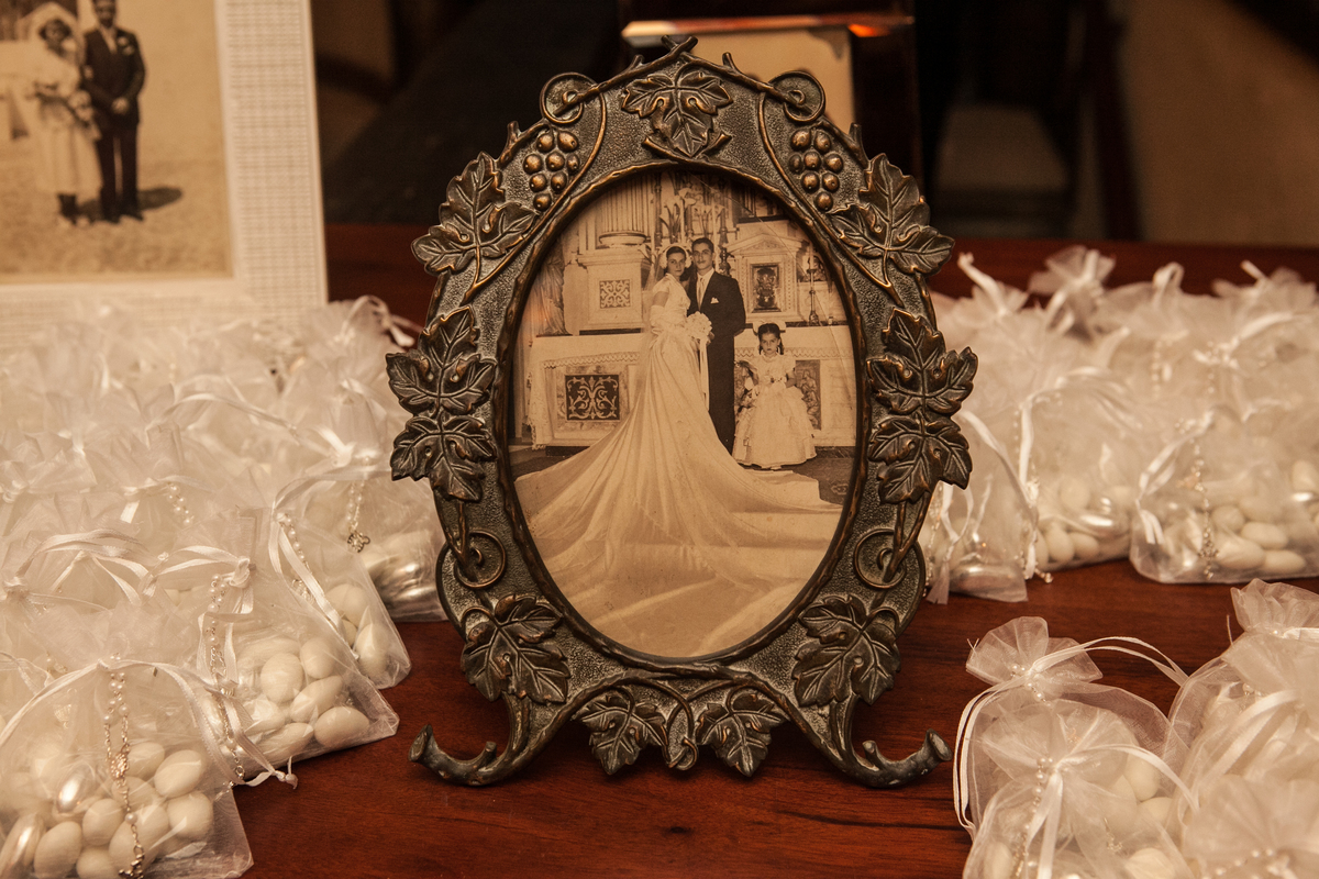 Fotografia de casamento, fotos de casamento, noiva, Fotógrafo no Porto, em Portugal. Fotógrafo de casamentos no Porto, Portugal. Fotos espontaneas, fotos naturais, fotos românticas, fotografia criativa. Casal apaixonado. Melhor fotógrafo de Portugal