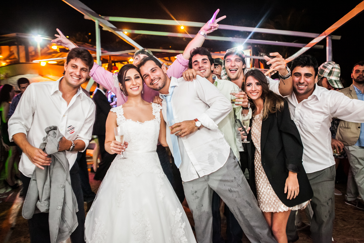 Fotografia de casamento, fotos de casamento, noiva, Fotógrafo no Porto, em Portugal. Fotógrafo de casamentos no Porto, Portugal. Fotos espontaneas, fotos naturais, fotos românticas, fotografia criativa. Casal apaixonado. Melhor fotógrafo de Portugal