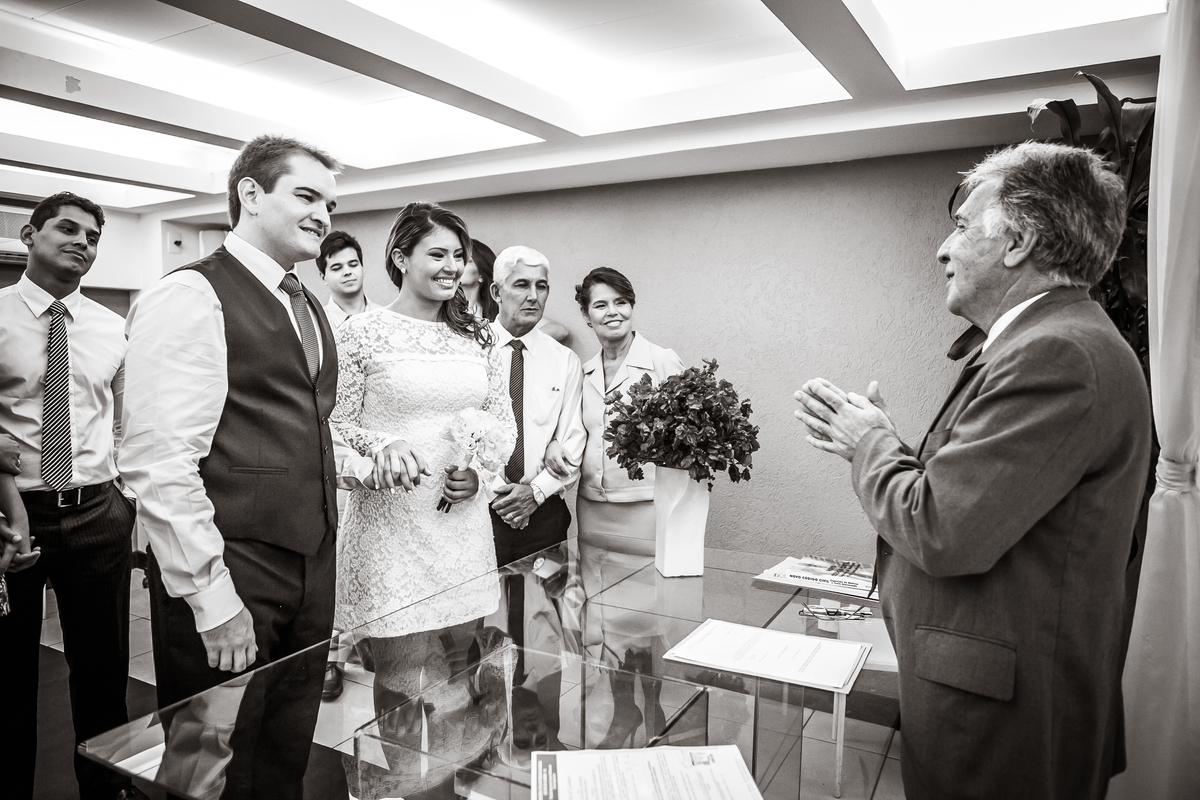 Fotografia de casamento, fotos de casamento, noiva, Fotógrafo no Porto, em Portugal. Fotógrafo de casamentos no Porto, Portugal. Fotos espontaneas, fotos naturais, fotos românticas, fotografia criativa. Casal apaixonado. Melhor fotógrafo de Portugal