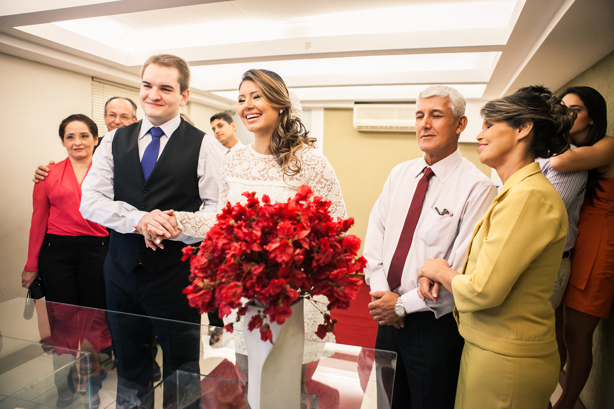 Fotografia de casamento, fotos de casamento, noiva, Fotógrafo no Porto, em Portugal. Fotógrafo de casamentos no Porto, Portugal. Fotos espontaneas, fotos naturais, fotos românticas, fotografia criativa. Casal apaixonado. Melhor fotógrafo de Portugal