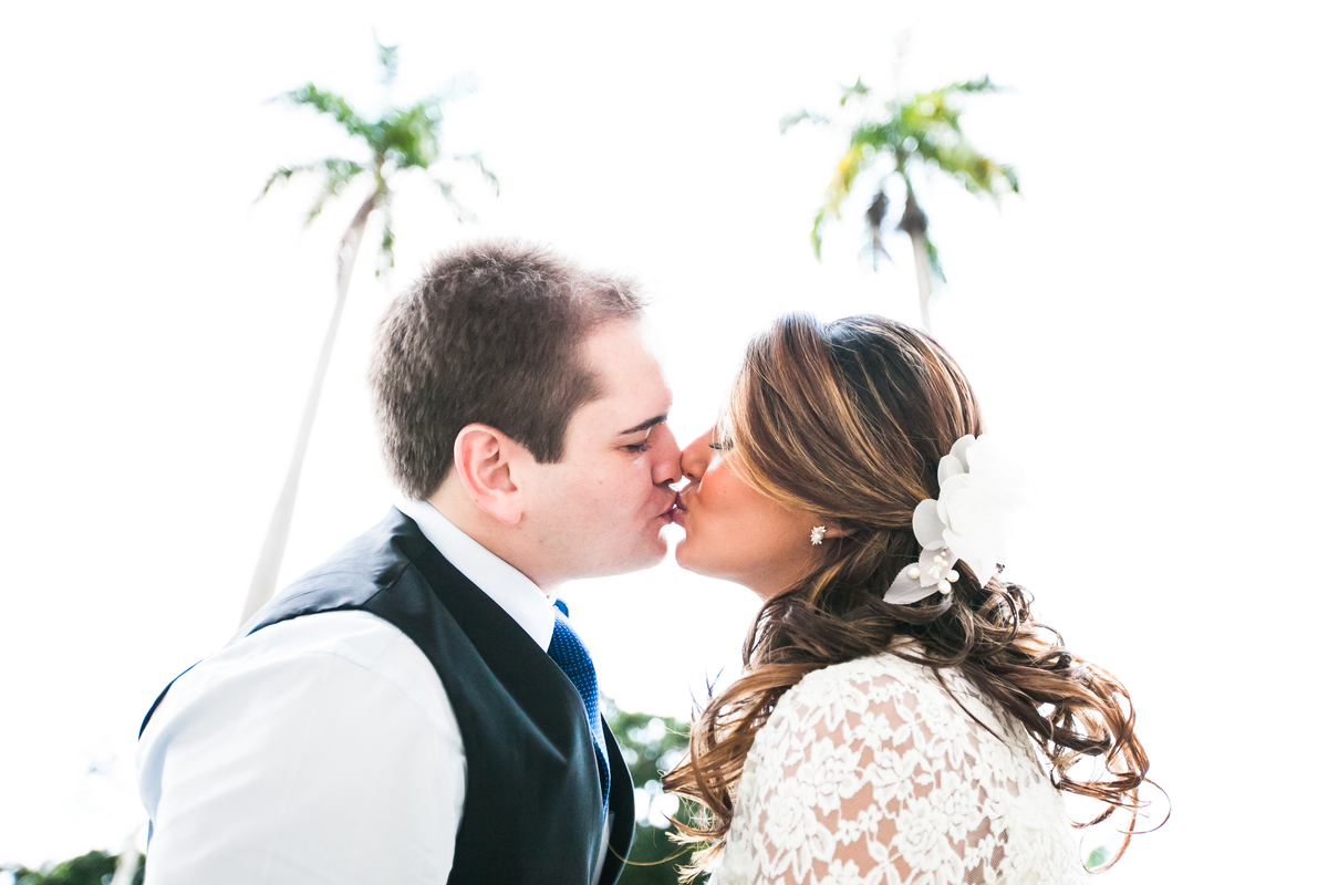 Fotografia de casamento, fotos de casamento, noiva, Fotógrafo no Porto, em Portugal. Fotógrafo de casamentos no Porto, Portugal. Fotos espontaneas, fotos naturais, fotos românticas, fotografia criativa. Casal apaixonado. Melhor fotógrafo de Portugal