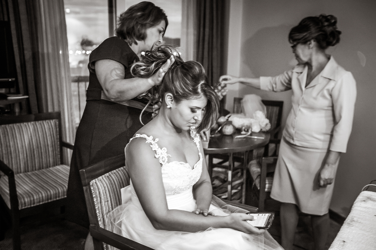Fotografia de casamento, fotos de casamento, noiva, Fotógrafo no Porto, em Portugal. Fotógrafo de casamentos no Porto, Portugal. Fotos espontaneas, fotos naturais, fotos românticas, fotografia criativa. Casal apaixonado. Melhor fotógrafo de Portugal