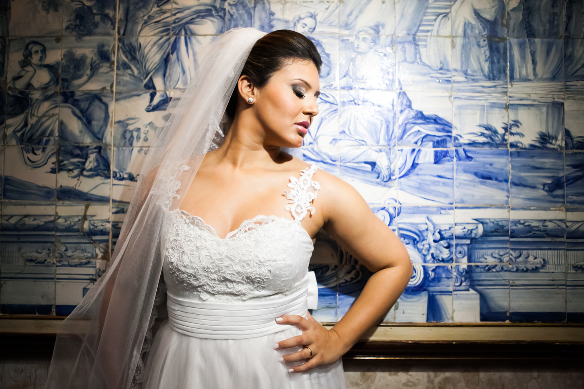 Fotografia de casamento, fotos de casamento, noiva, Fotógrafo no Porto, em Portugal. Fotógrafo de casamentos no Porto, Portugal. Fotos espontaneas, fotos naturais, fotos românticas, fotografia criativa. Casal apaixonado. Melhor fotógrafo de Portugal