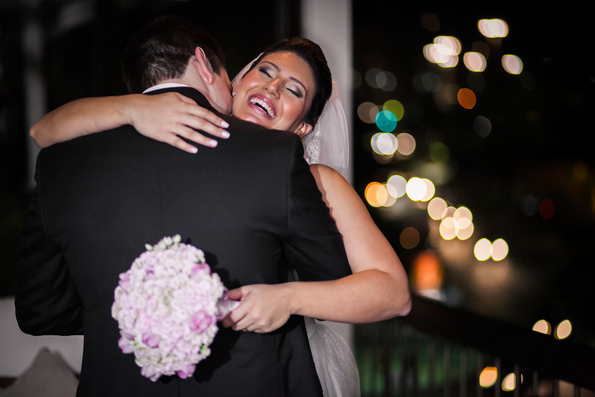 Fotografia de casamento, fotos de casamento, noiva, Fotógrafo no Porto, em Portugal. Fotógrafo de casamentos no Porto, Portugal. Fotos espontaneas, fotos naturais, fotos românticas, fotografia criativa. Casal apaixonado. Melhor fotógrafo de Portugal