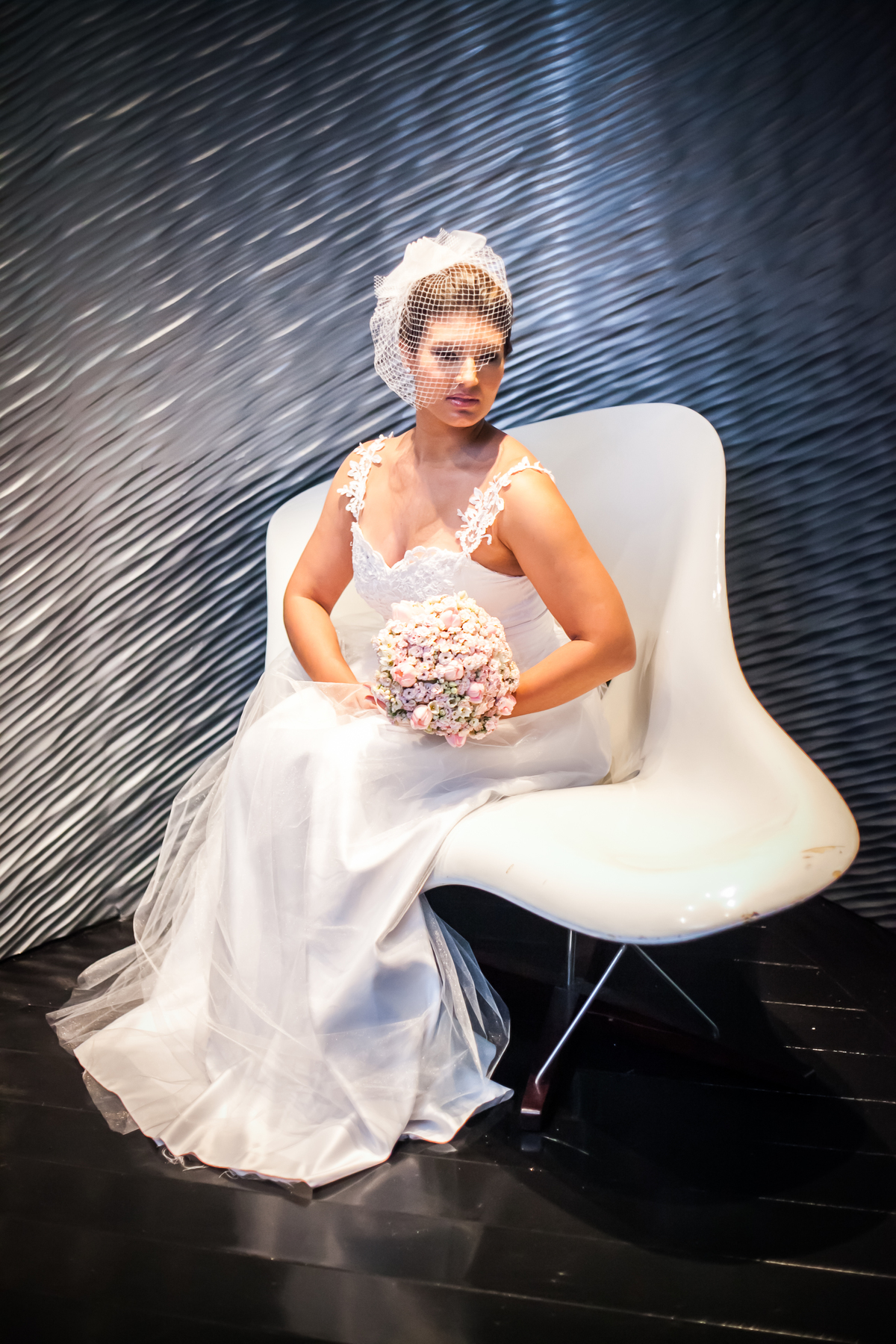 Fotografia de casamento, fotos de casamento, noiva, Fotógrafo no Porto, em Portugal. Fotógrafo de casamentos no Porto, Portugal. Fotos espontaneas, fotos naturais, fotos românticas, fotografia criativa. Casal apaixonado. Melhor fotógrafo de Portugal