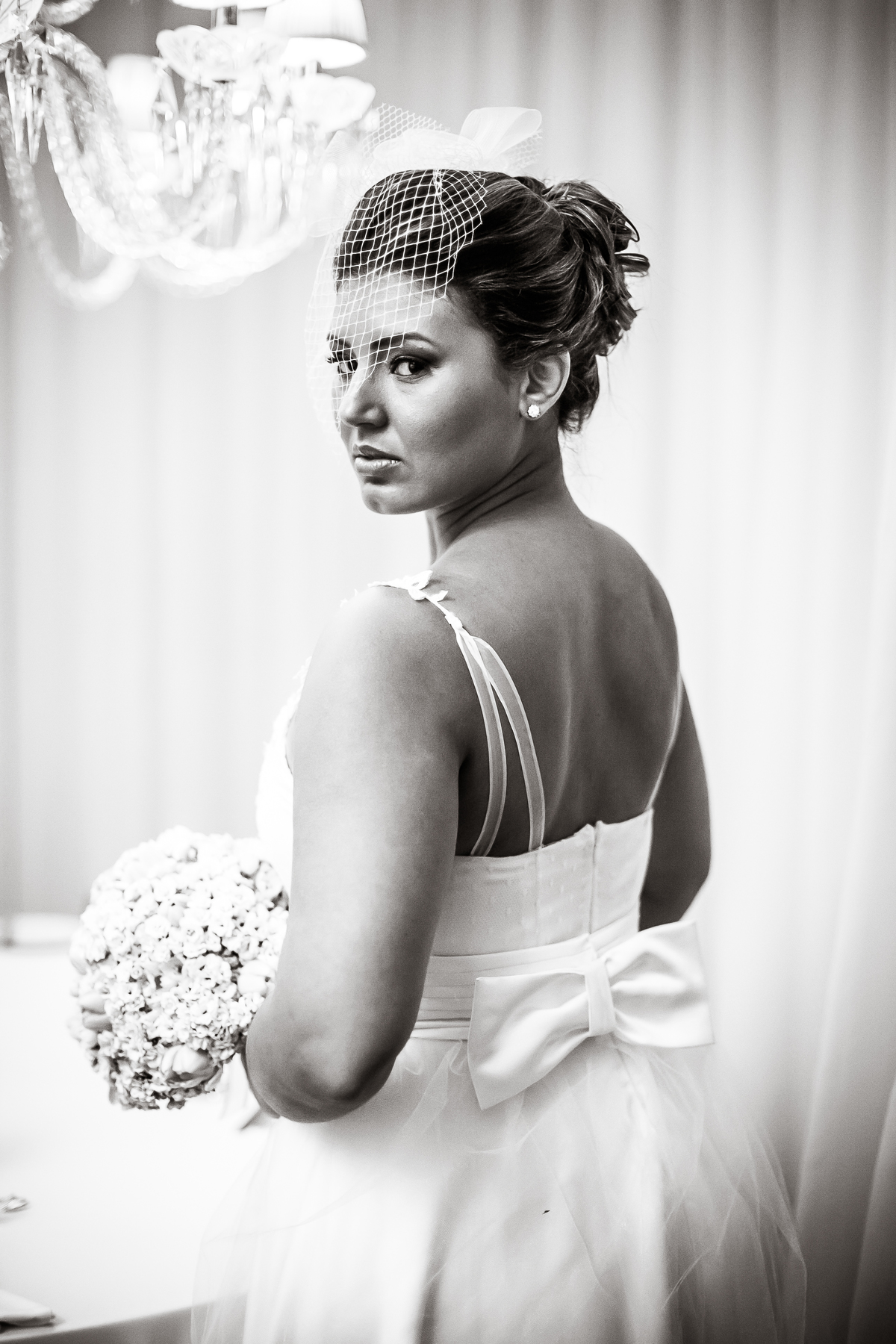 Fotografia de casamento, fotos de casamento, noiva, Fotógrafo no Porto, em Portugal. Fotógrafo de casamentos no Porto, Portugal. Fotos espontaneas, fotos naturais, fotos românticas, fotografia criativa. Casal apaixonado. Melhor fotógrafo de Portugal