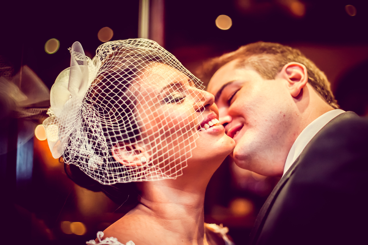 Fotografia de casamento, fotos de casamento, noiva, Fotógrafo no Porto, em Portugal. Fotógrafo de casamentos no Porto, Portugal. Fotos espontaneas, fotos naturais, fotos românticas, fotografia criativa. Casal apaixonado. Melhor fotógrafo de Portugal