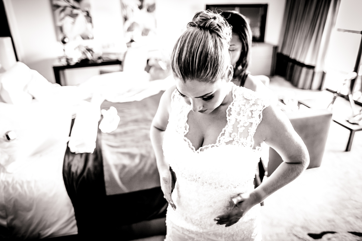 Fotografia de casamento, fotos de casamento, noiva, Fotógrafo no Porto, em Portugal. Fotógrafo de casamentos no Porto, Portugal. Fotos espontaneas, fotos naturais, fotos românticas, fotografia criativa. Casal apaixonado. Melhor fotógrafo de Portugal