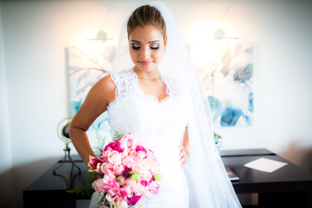 Fotografia de casamento, fotos de casamento, noiva, Fotógrafo no Porto, em Portugal. Fotógrafo de casamentos no Porto, Portugal. Fotos espontaneas, fotos naturais, fotos românticas, fotografia criativa. Casal apaixonado. Melhor fotógrafo de Portugal