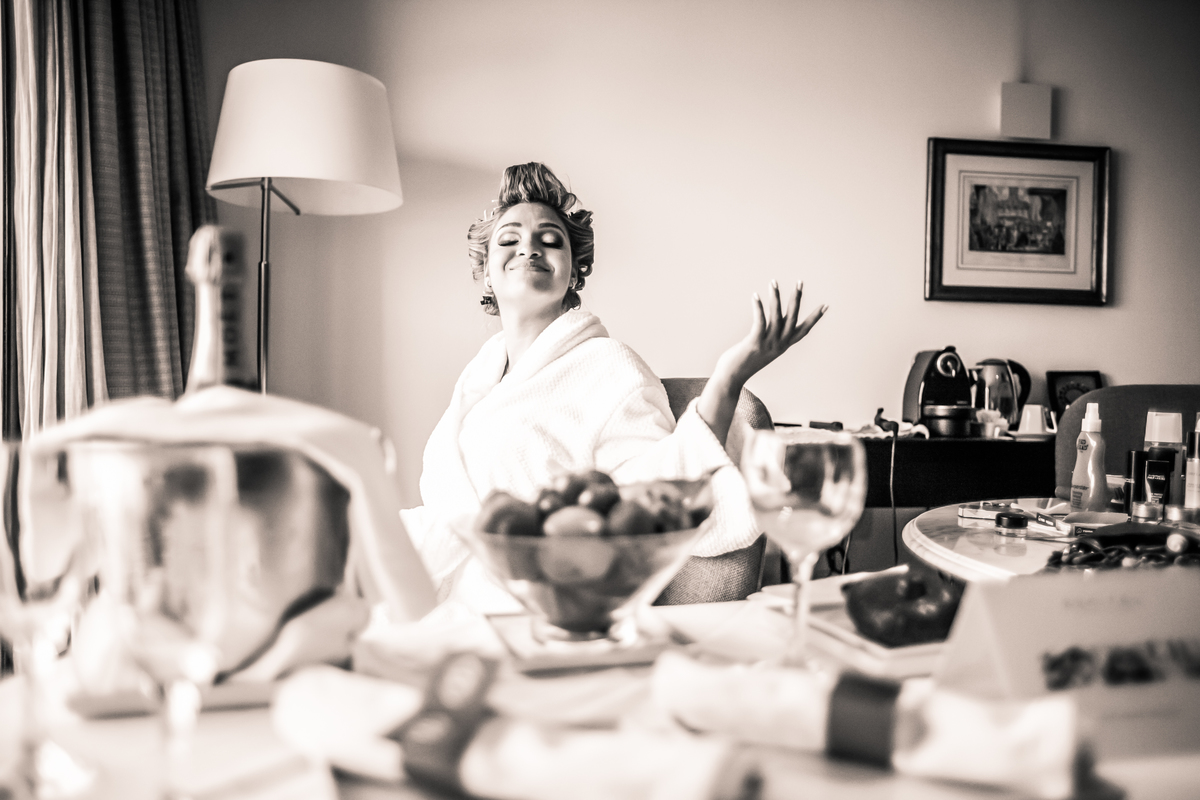 Fotografia de casamento, fotos de casamento, noiva, Fotógrafo no Porto, em Portugal. Fotógrafo de casamentos no Porto, Portugal. Fotos espontaneas, fotos naturais, fotos românticas, fotografia criativa. Casal apaixonado. Melhor fotógrafo de Portugal