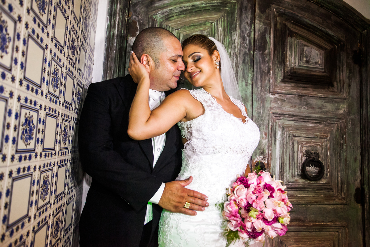 Fotografia de casamento, fotos de casamento, noiva, Fotógrafo no Porto, em Portugal. Fotógrafo de casamentos no Porto, Portugal. Fotos espontaneas, fotos naturais, fotos românticas, fotografia criativa. Casal apaixonado. Melhor fotógrafo de Portugal