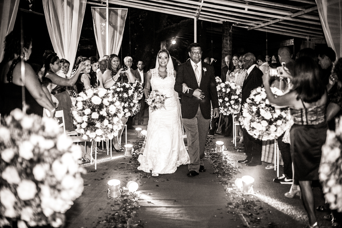 Fotografia de casamento, fotos de casamento, noiva, Fotógrafo no Porto, em Portugal. Fotógrafo de casamentos no Porto, Portugal. Fotos espontaneas, fotos naturais, fotos românticas, fotografia criativa. Casal apaixonado. Melhor fotógrafo de Portugal