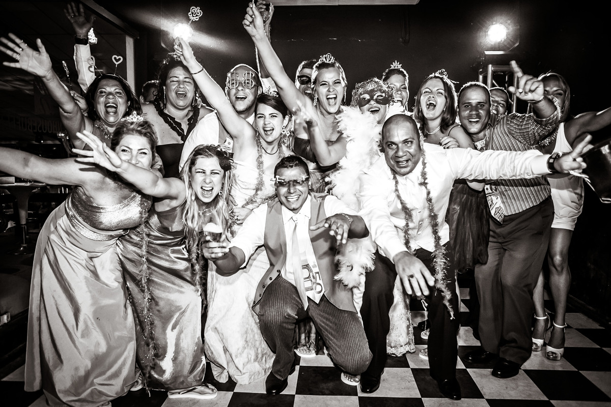 Fotografia de casamento, fotos de casamento, noiva, Fotógrafo no Porto, em Portugal. Fotógrafo de casamentos no Porto, Portugal. Fotos espontaneas, fotos naturais, fotos românticas, fotografia criativa. Casal apaixonado. Melhor fotógrafo de Portugal