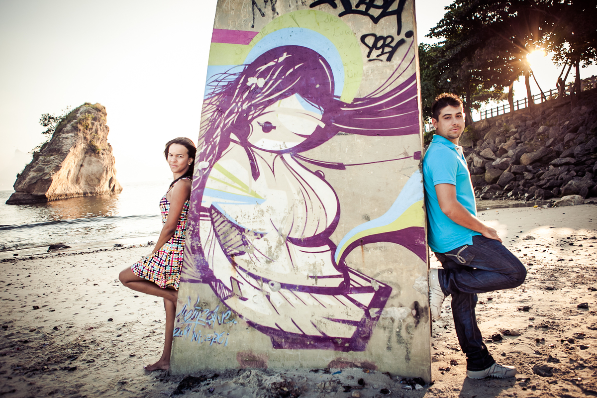 Sessão de fotos de casal, fotos pre wedding, Fotógrafo no Porto, em Portugal. Fotógrafo de casamentos no Porto, Portugal. Fotos espontaneas, fotos naturais, fotos românticas, fotografia criativa. Casal apaixonado. Fernanda Ferraro Fotografia. 