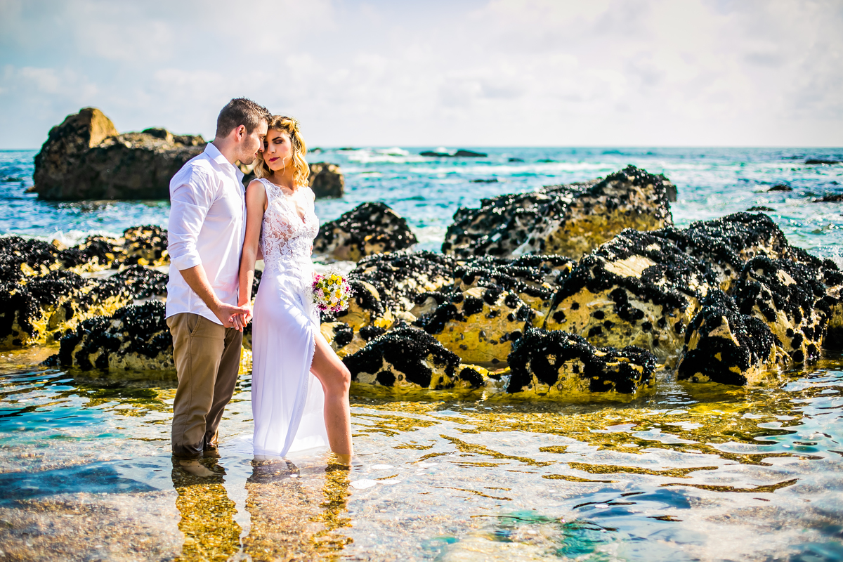Noivos. Sessão de fotos trash the dress para casamento. Senhor da Pedra, no Porto. Fotografia de casamento no Porto, Portugal. Fernanda Ferraro Fotografia.