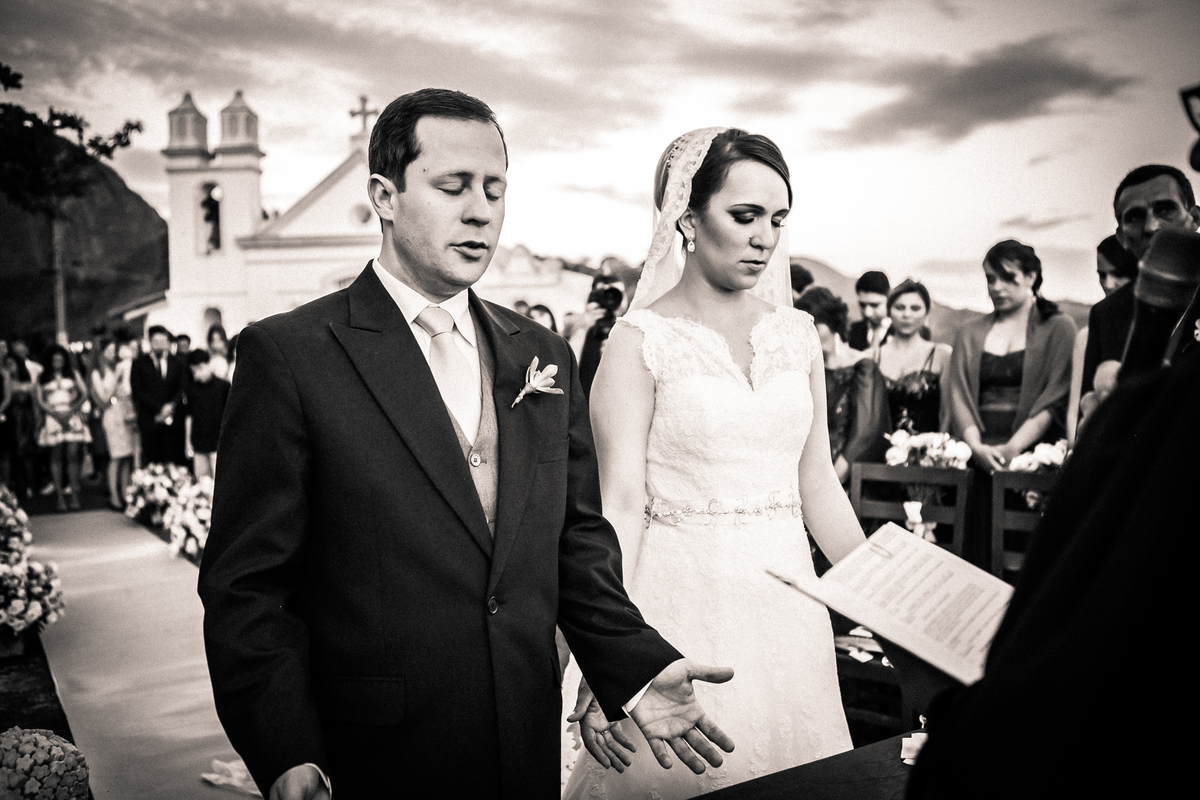 Fotografia de casamento, fotos de casamento, noiva, Fotógrafo no Porto, em Portugal. Fotógrafo de casamentos no Porto, Portugal. Fotos espontaneas, fotos naturais, fotos românticas, fotografia criativa. Casal apaixonado. Fernanda Ferraro Fotografia. 