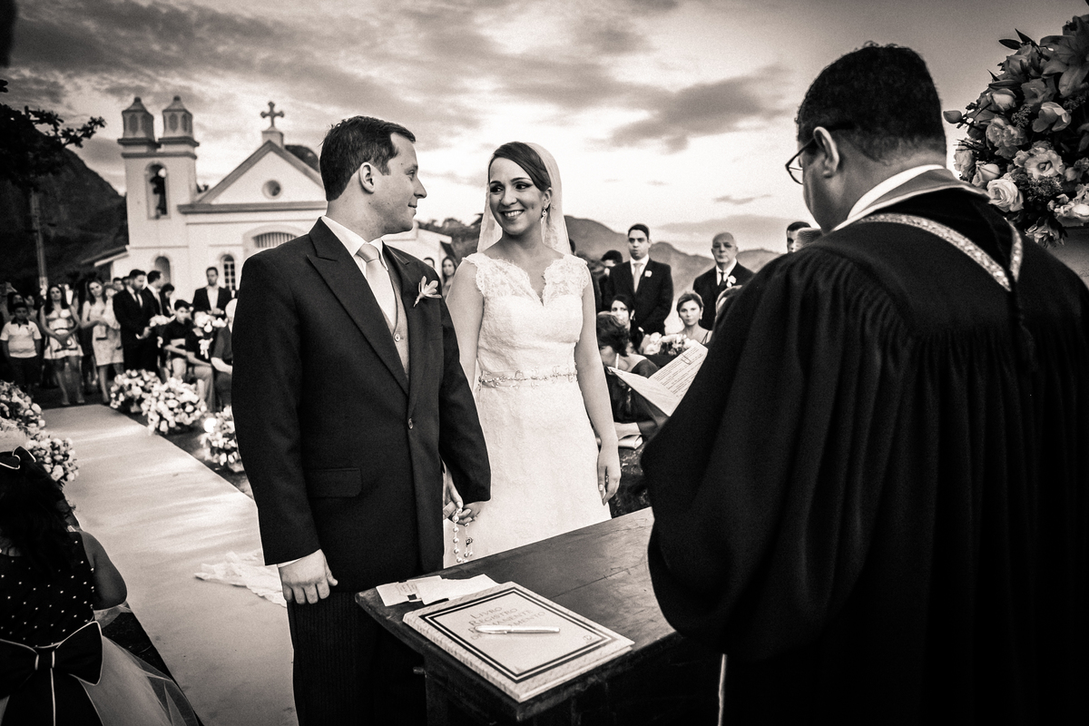Fotografia de casamento, fotos de casamento, noiva, Fotógrafo no Porto, em Portugal. Fotógrafo de casamentos no Porto, Portugal. Fotos espontaneas, fotos naturais, fotos românticas, fotografia criativa. Casal apaixonado. Fernanda Ferraro Fotografia. 