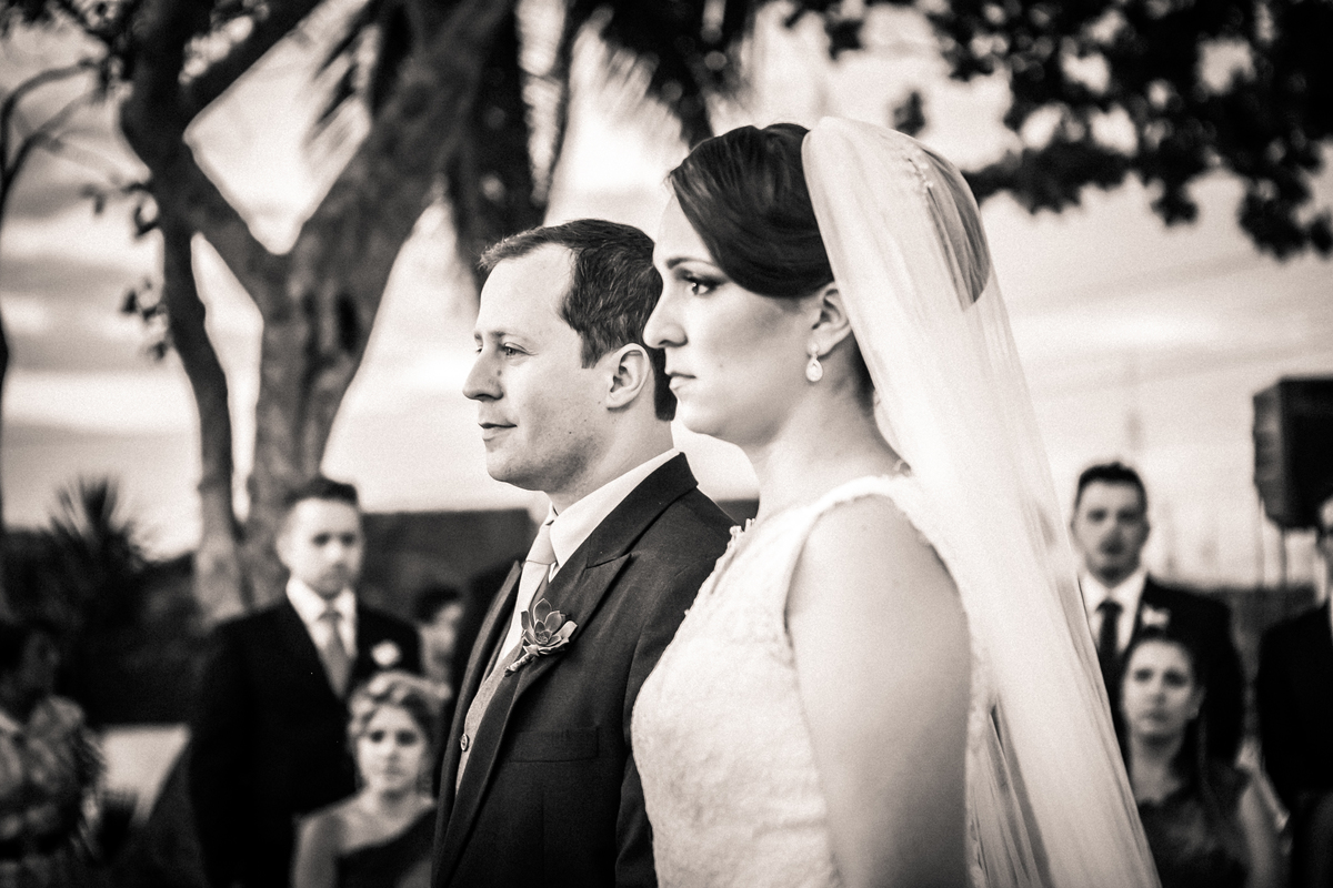 Fotografia de casamento, fotos de casamento, noiva, Fotógrafo no Porto, em Portugal. Fotógrafo de casamentos no Porto, Portugal. Fotos espontaneas, fotos naturais, fotos românticas, fotografia criativa. Casal apaixonado. Fernanda Ferraro Fotografia. 