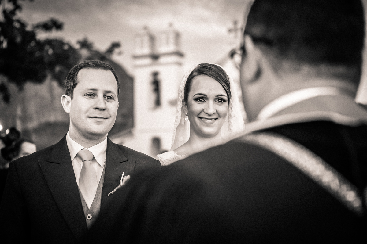 Fotografia de casamento, fotos de casamento, noiva, Fotógrafo no Porto, em Portugal. Fotógrafo de casamentos no Porto, Portugal. Fotos espontaneas, fotos naturais, fotos românticas, fotografia criativa. Casal apaixonado. Fernanda Ferraro Fotografia. 