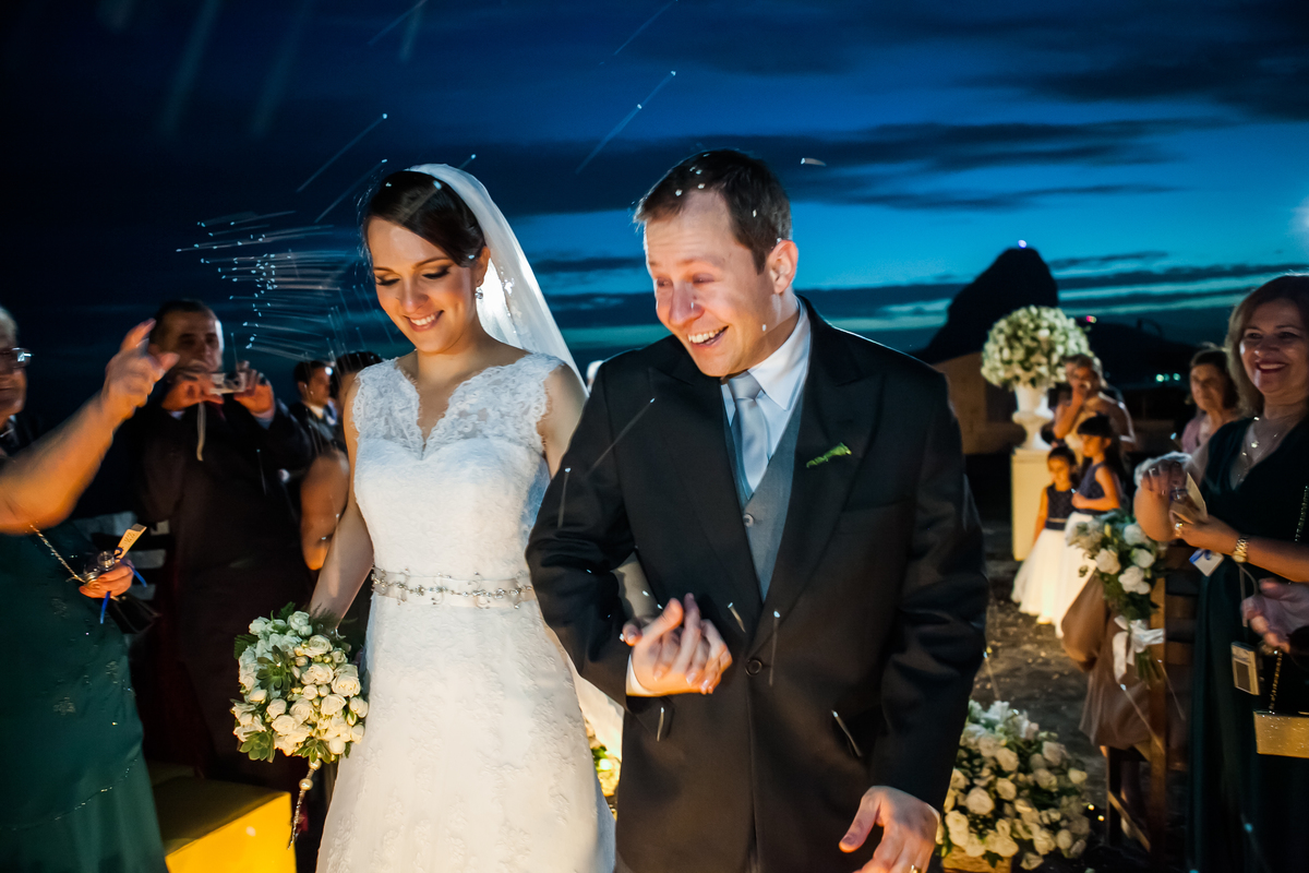 Fotografia de casamento, fotos de casamento, noiva, Fotógrafo no Porto, em Portugal. Fotógrafo de casamentos no Porto, Portugal. Fotos espontaneas, fotos naturais, fotos românticas, fotografia criativa. Casal apaixonado. Fernanda Ferraro Fotografia. 