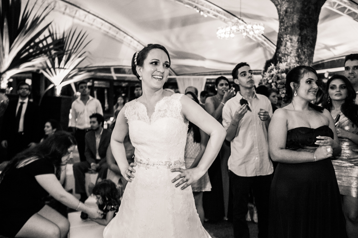 Fotografia de casamento, fotos de casamento, noiva, Fotógrafo no Porto, em Portugal. Fotógrafo de casamentos no Porto, Portugal. Fotos espontaneas, fotos naturais, fotos românticas, fotografia criativa. Casal apaixonado. Fernanda Ferraro Fotografia. 