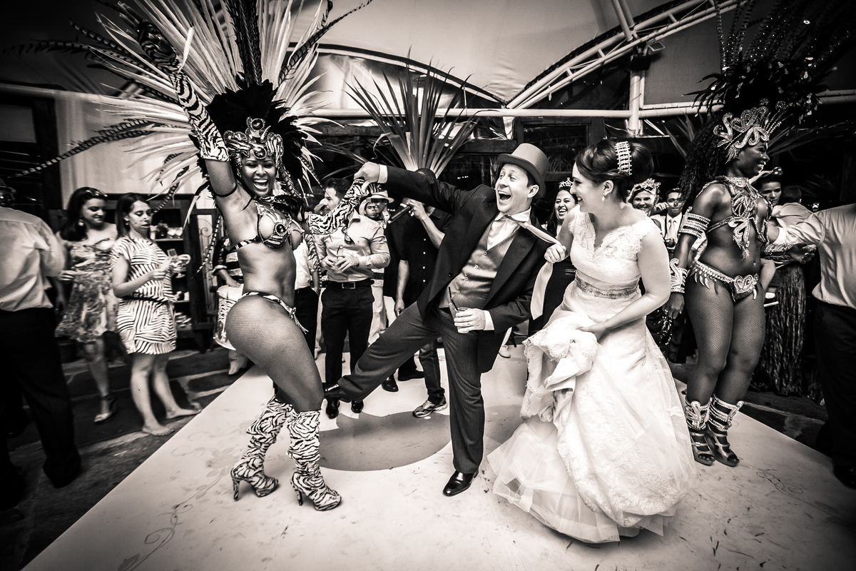 Fotografia de casamento, fotos de casamento, noiva, Fotógrafo no Porto, em Portugal. Fotógrafo de casamentos no Porto, Portugal. Fotos espontaneas, fotos naturais, fotos românticas, fotografia criativa. Casal apaixonado. Fernanda Ferraro Fotografia. 